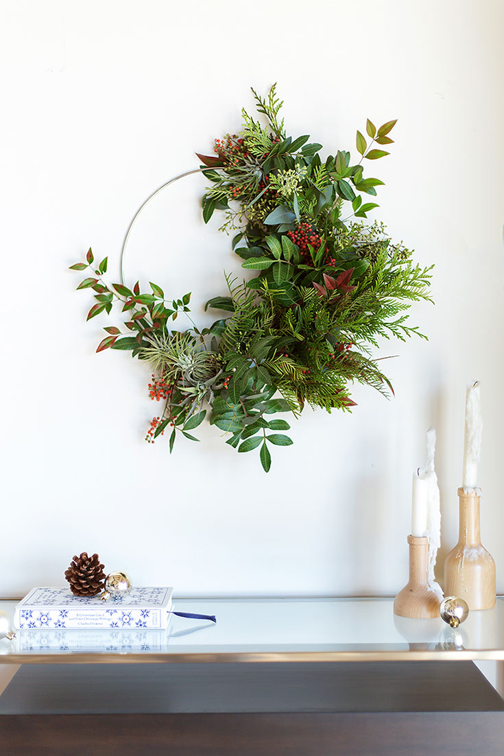 How to make a gorgeous holiday wreath.