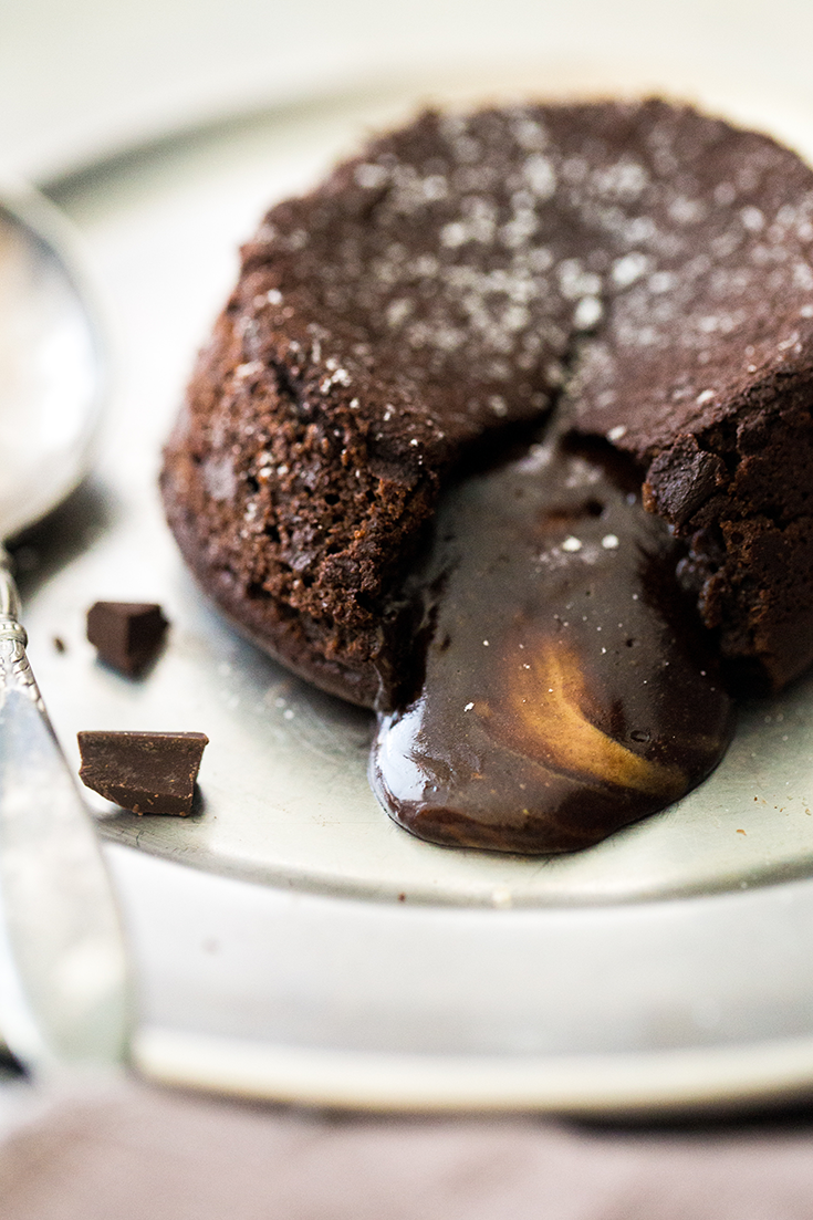 How to Make a Simple, Decadent Chocolate Lava Cake – EM Creative Co