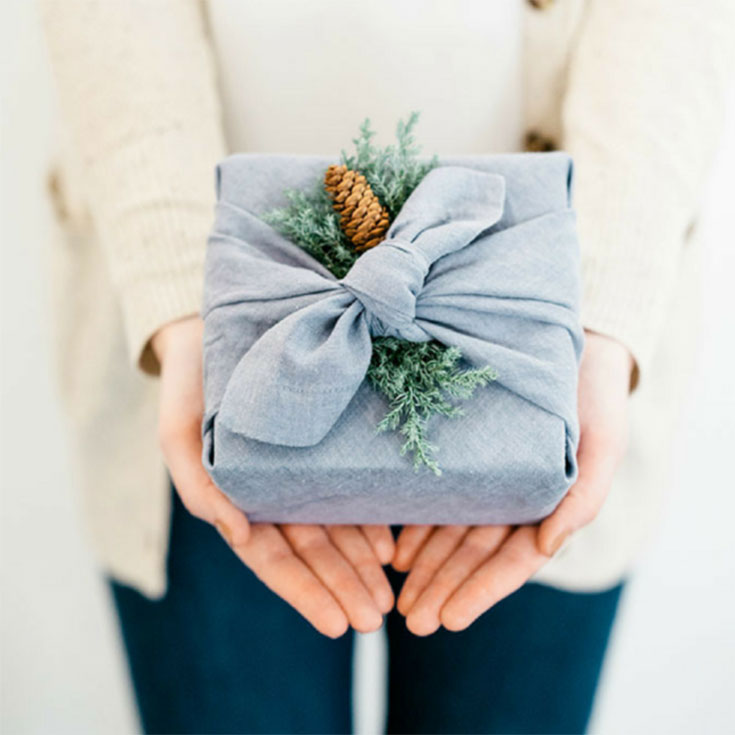 Beautiful wrapping idea-zero waste.