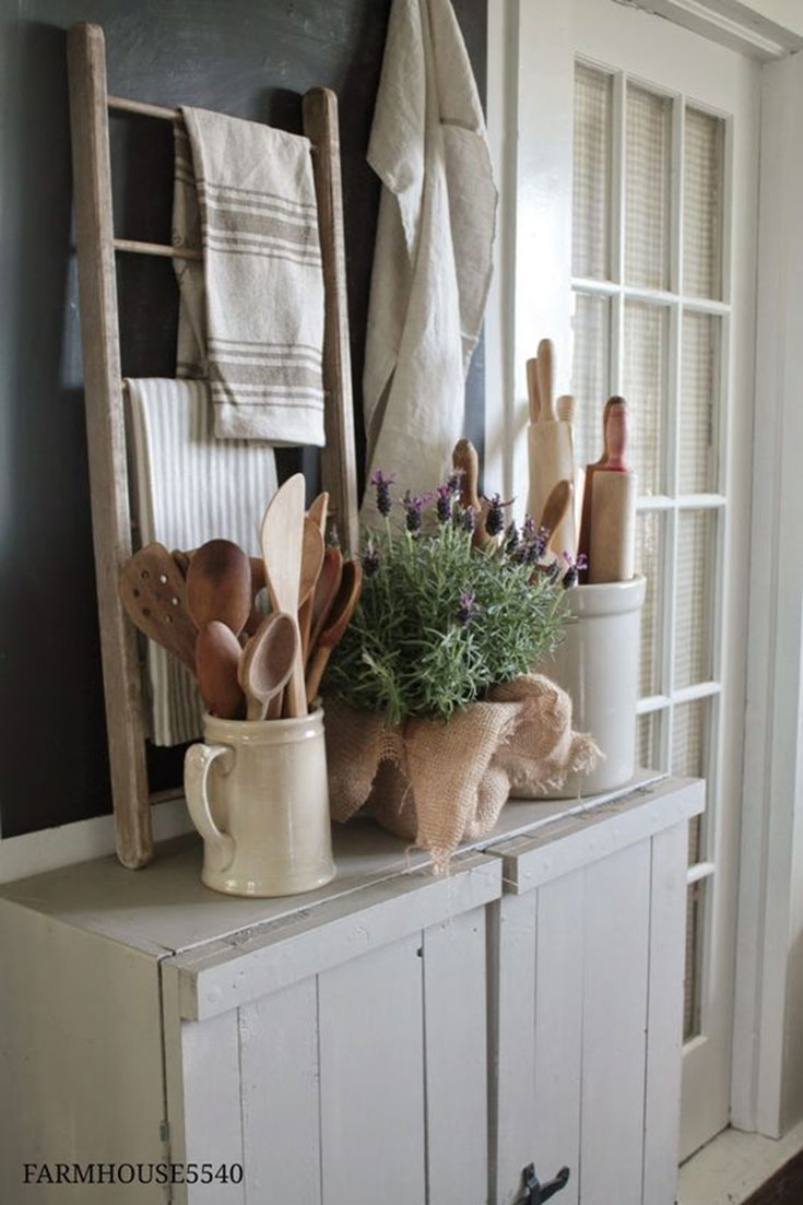 Modern Farmhouse stylish organization. Photo by Farmhouse5540