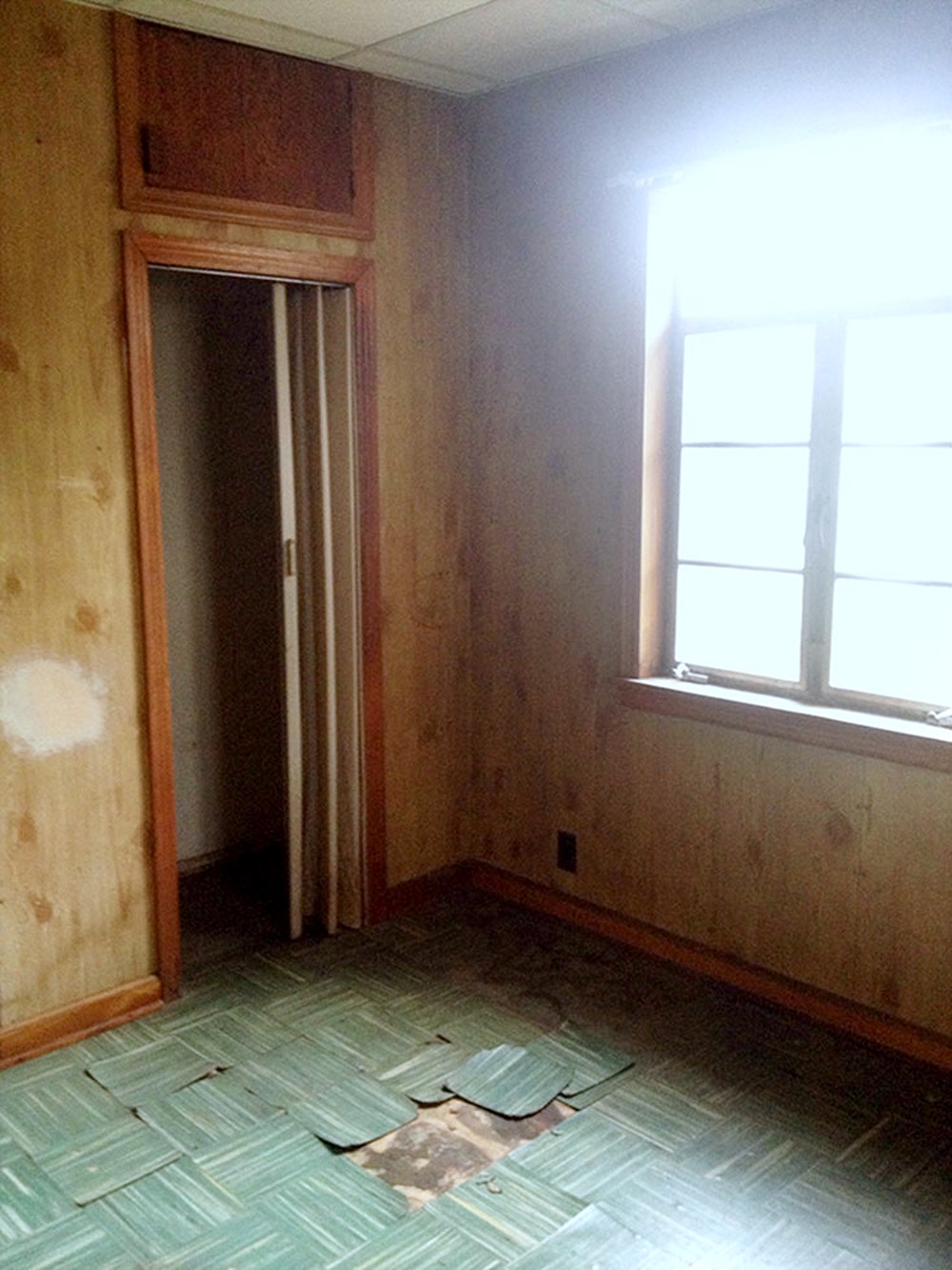 Downtown Bungalow office before the renovation, 2014
